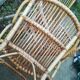 Paire de fauteuils en rotin patinés naturels