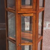 Hexagonal showcase