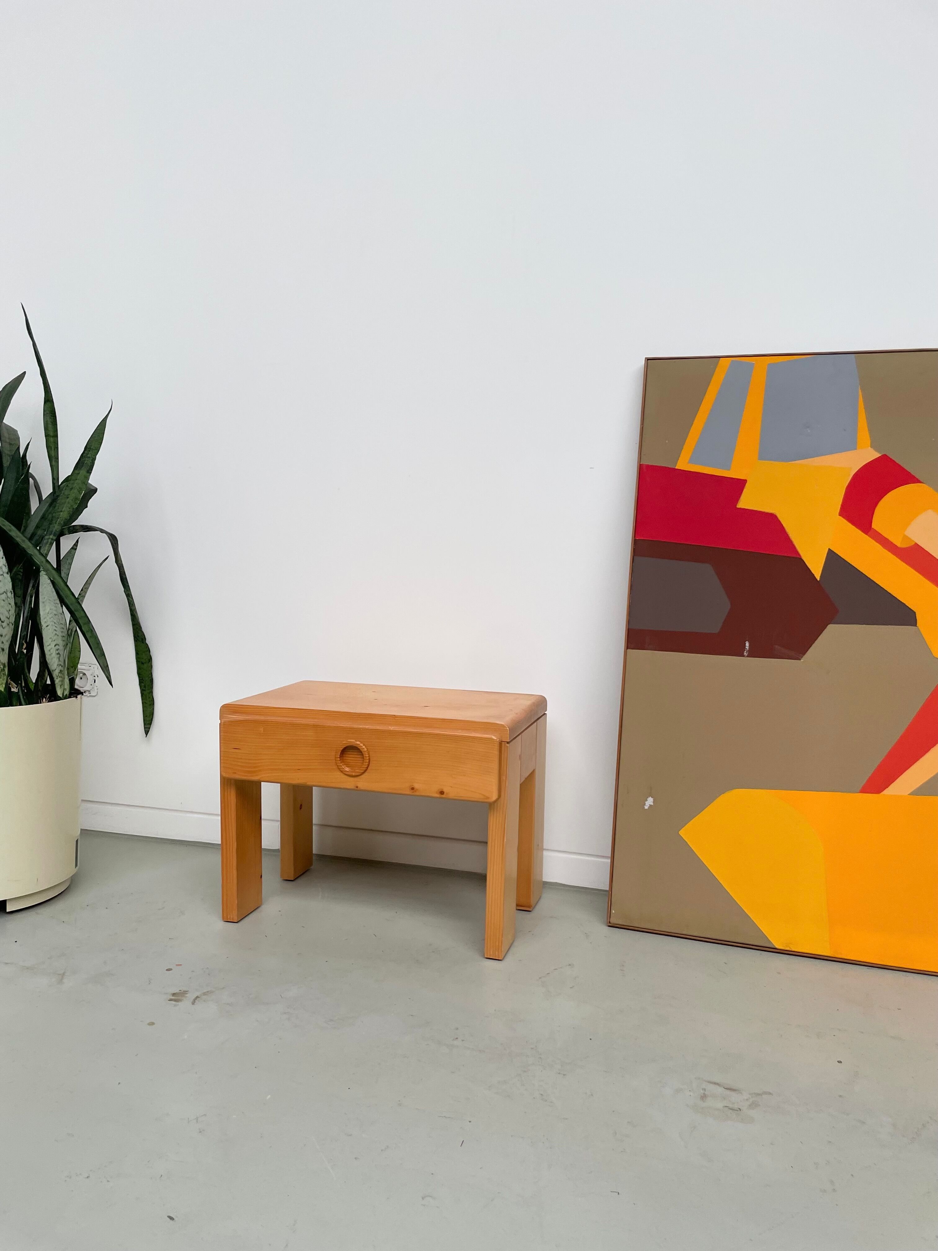 Bedside table in pine