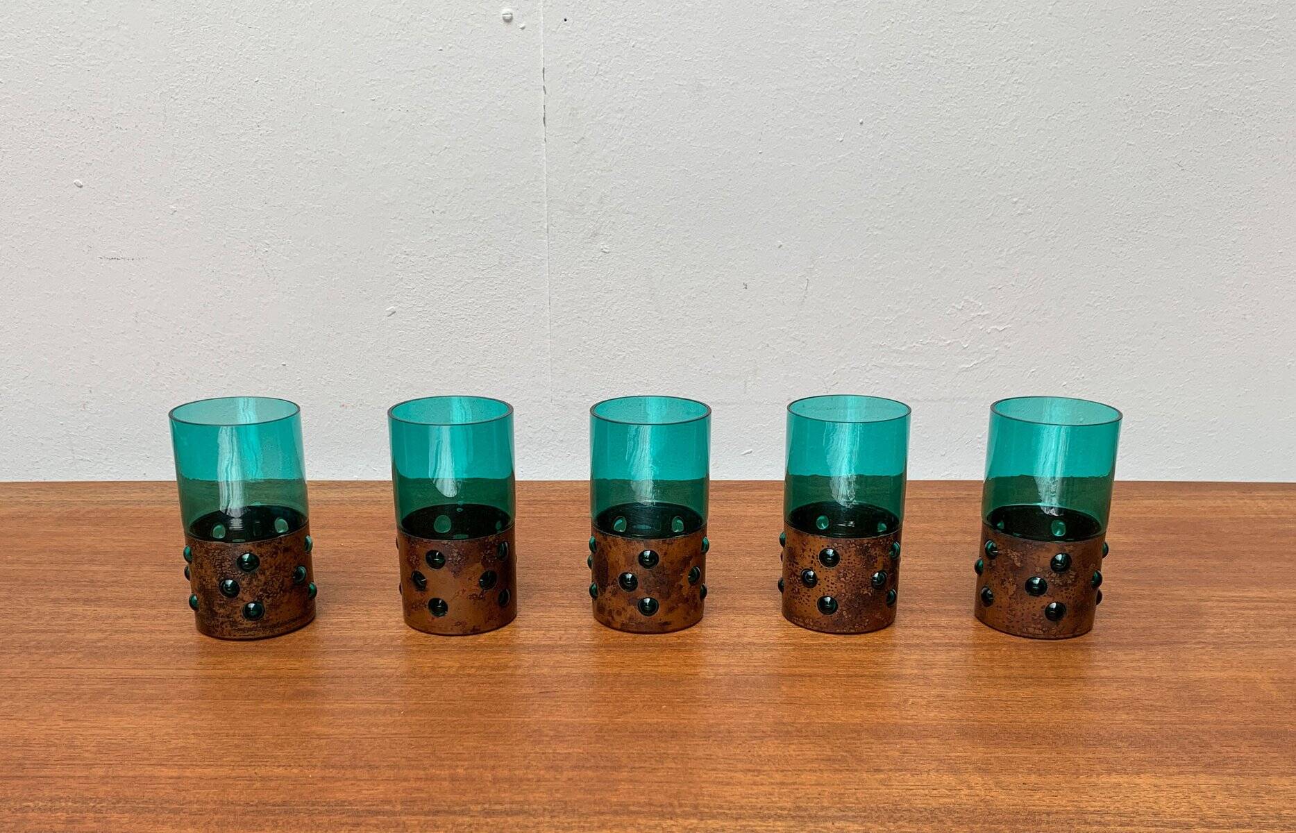 Drinking glasses in green glass and copper in mid-century style by Nanny Still, 1960s, set of 5.