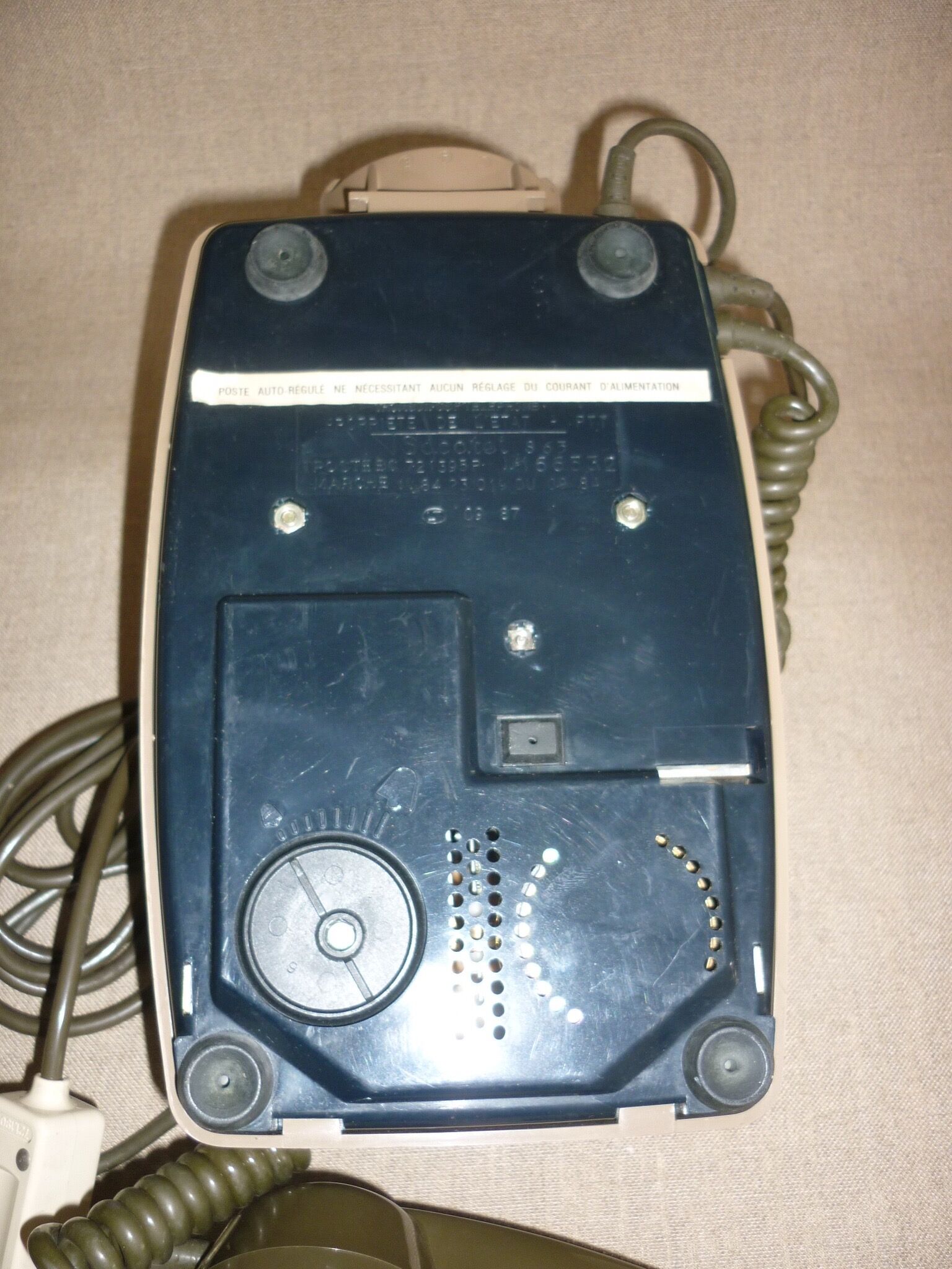 1980s key telephone