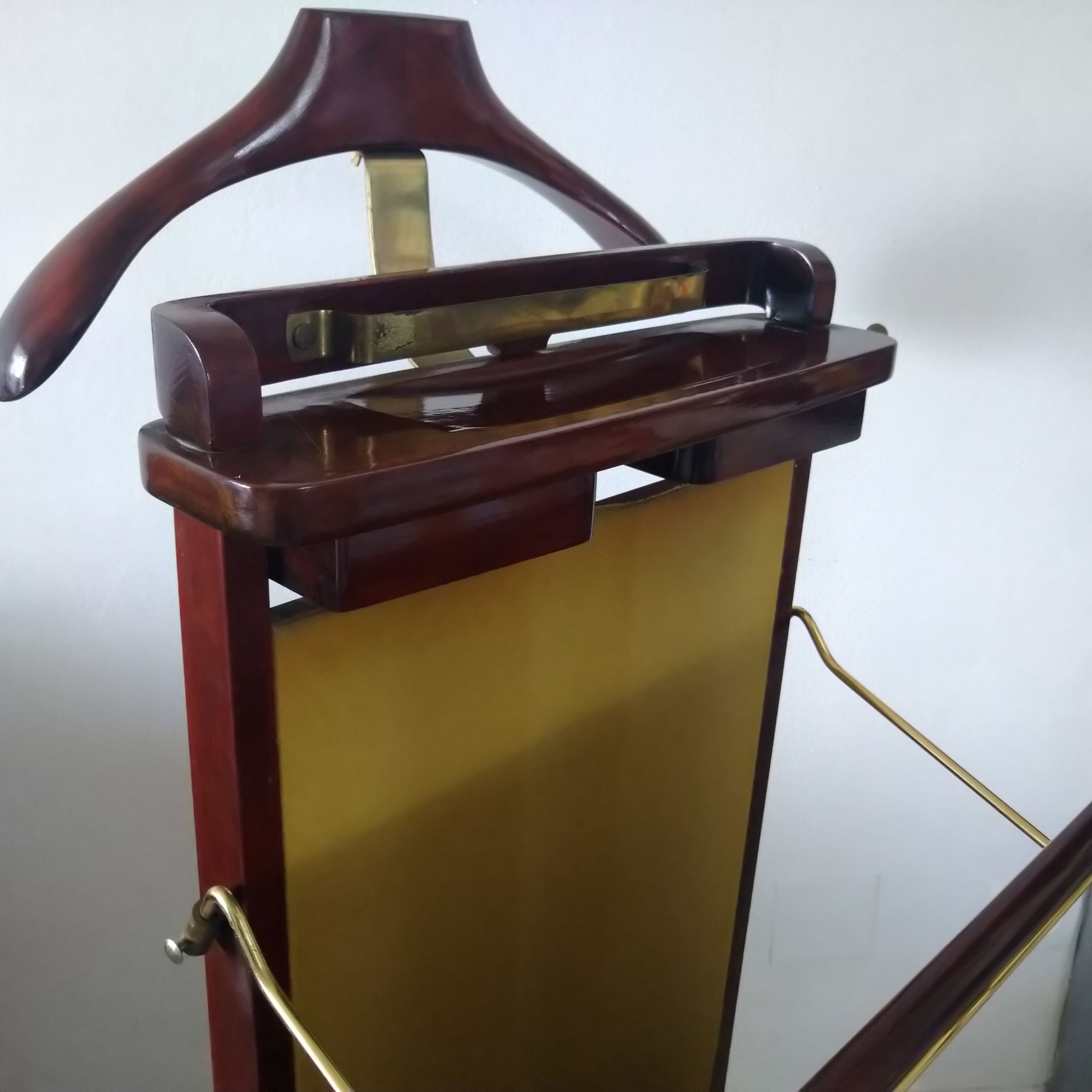 Room valet Reguitti Fratelli