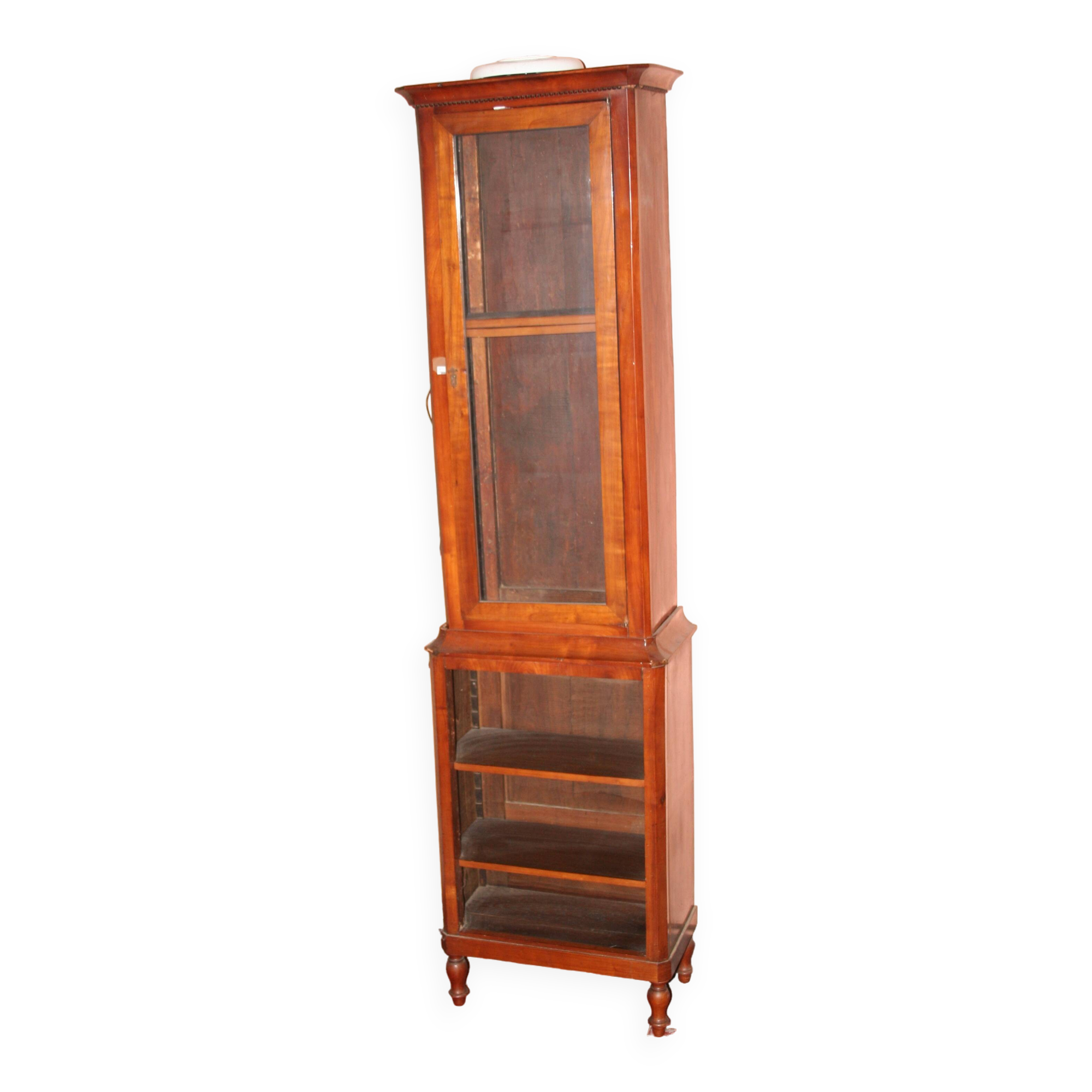 2 Body Showcase Late 19th Century.