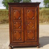 Walnut wardrobe, Louis XIII period