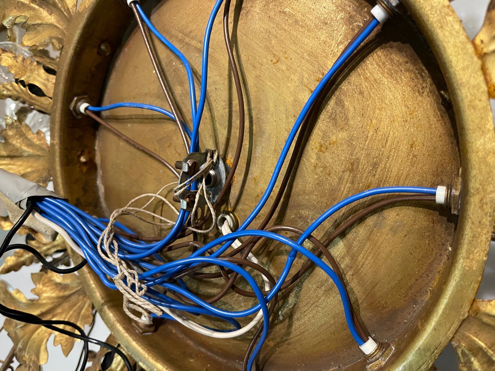 Plafonnier en verre de Murano doré, années 1960