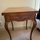 Table à jeux mouchoir style Louis XV marqueterie échecs