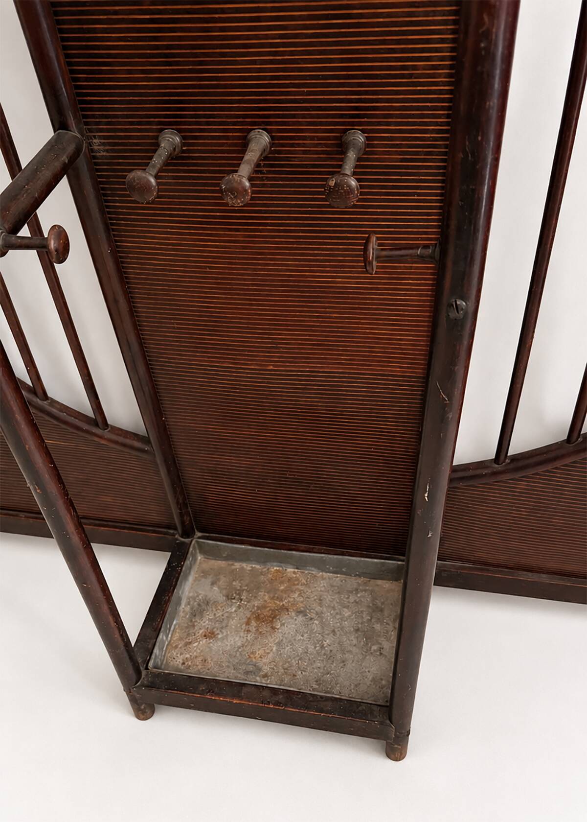 Hall stand no. 6 (model 2676) by Josef Hoffmann for Thonet 1910s