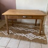 Farm table
