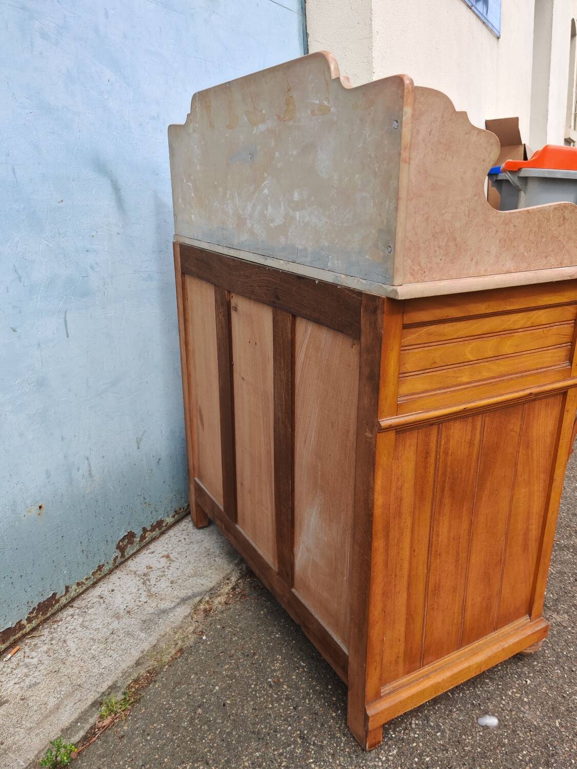 1800 fir chest of drawers