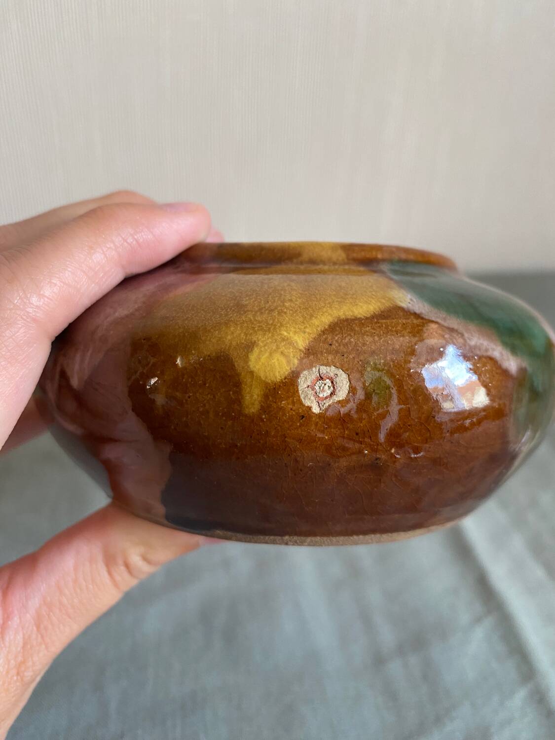 Enamelled ceramic pocket tray