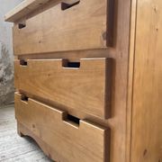 Commode en pin années 80 mobilier montagne