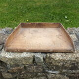 Old wooden cutting board with edges