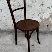 Set of 7 old Baumann bistro chairs in curved wood with round seat