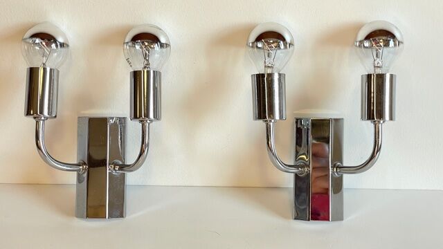 Pair of geometric wall lamps years 70 space age