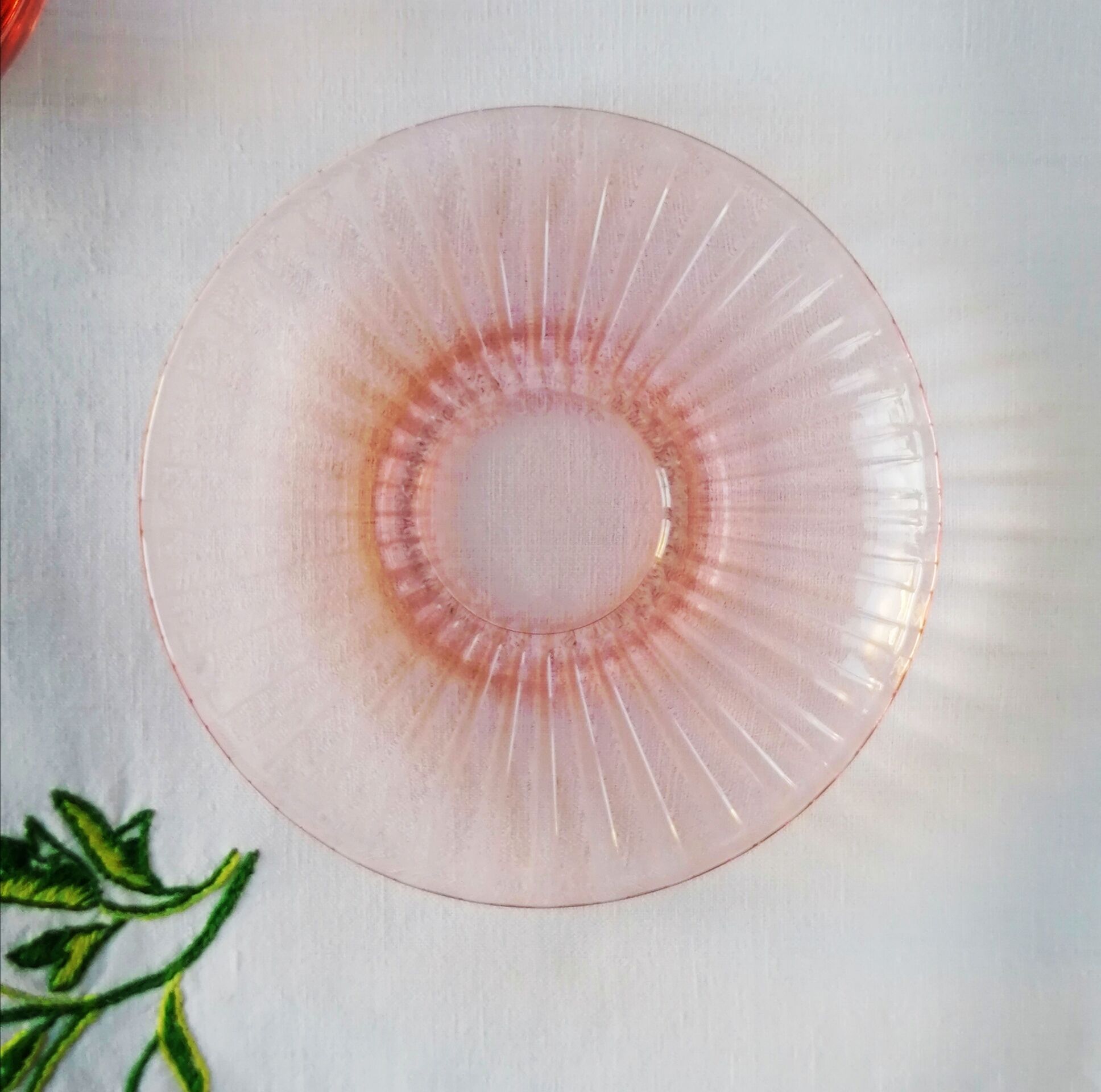 6 arcoroc pink glass coffee cups