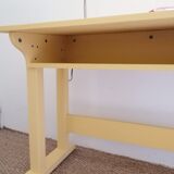 Children's desk