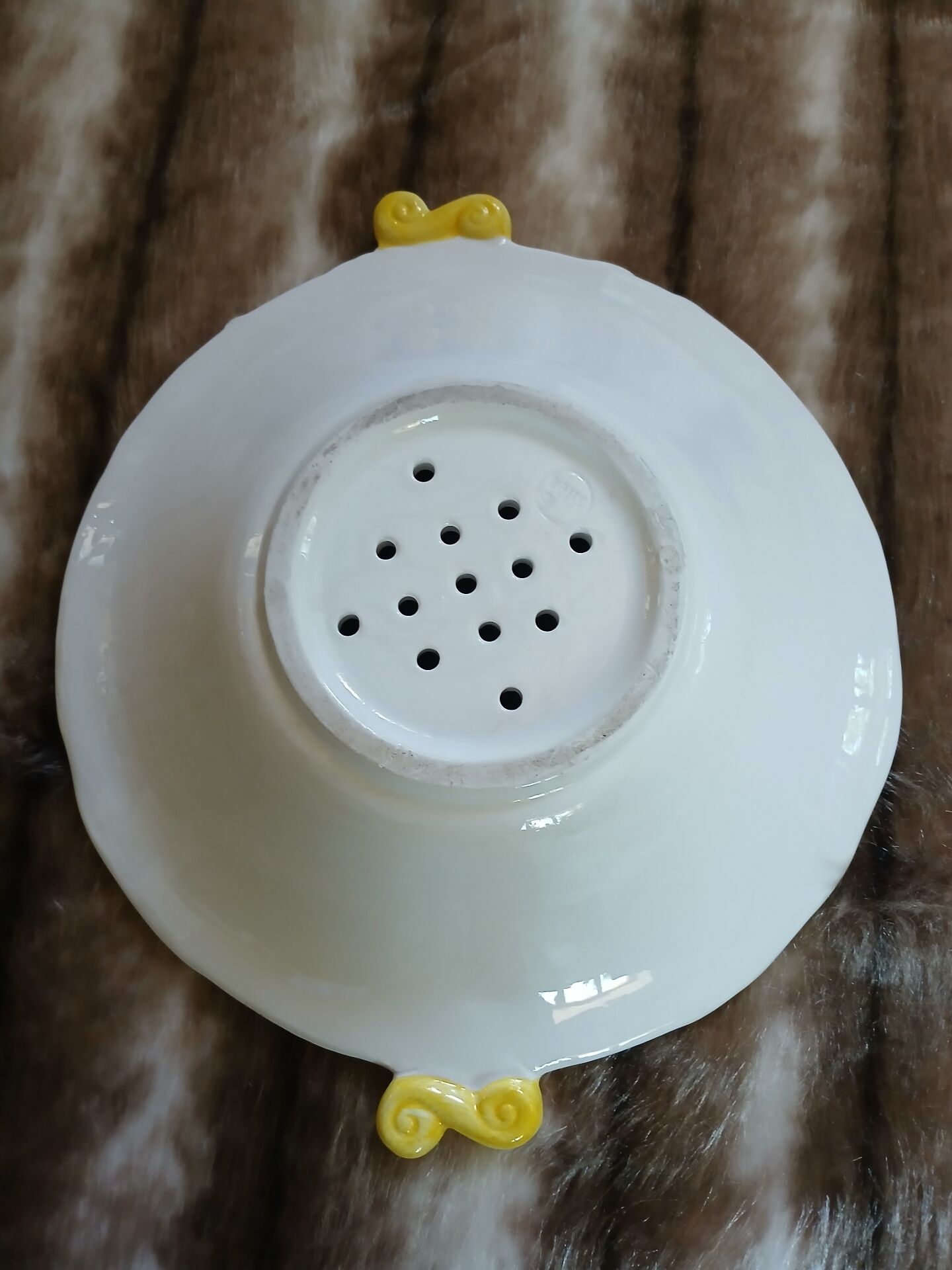 Plat / Egouttoir en barbotine 