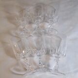 6 glasses of Arques crystal wine