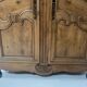 Armoire de style Louis XV en noyer massif XVIII siècle