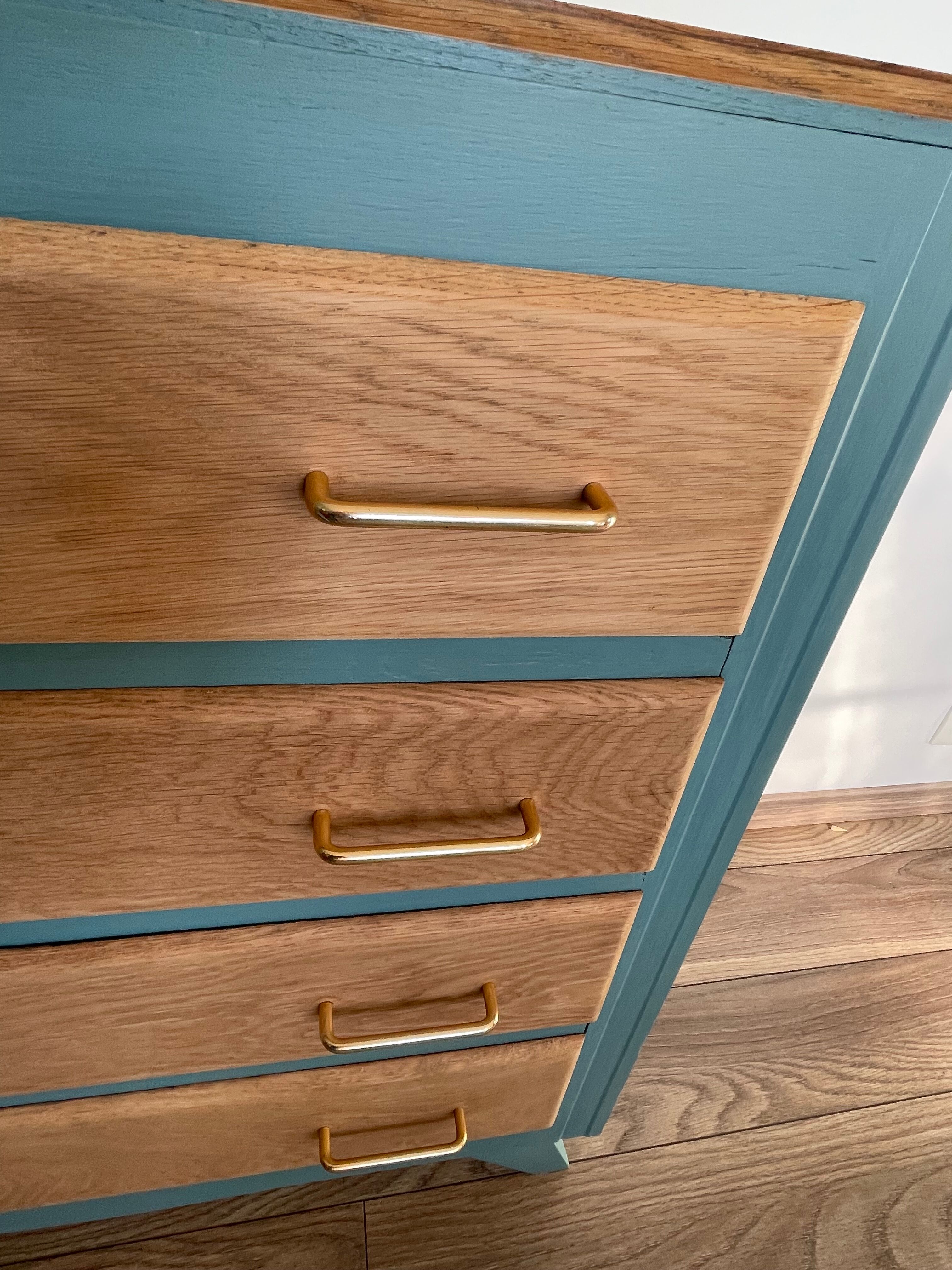 Renovated oak compass foot chest of drawers