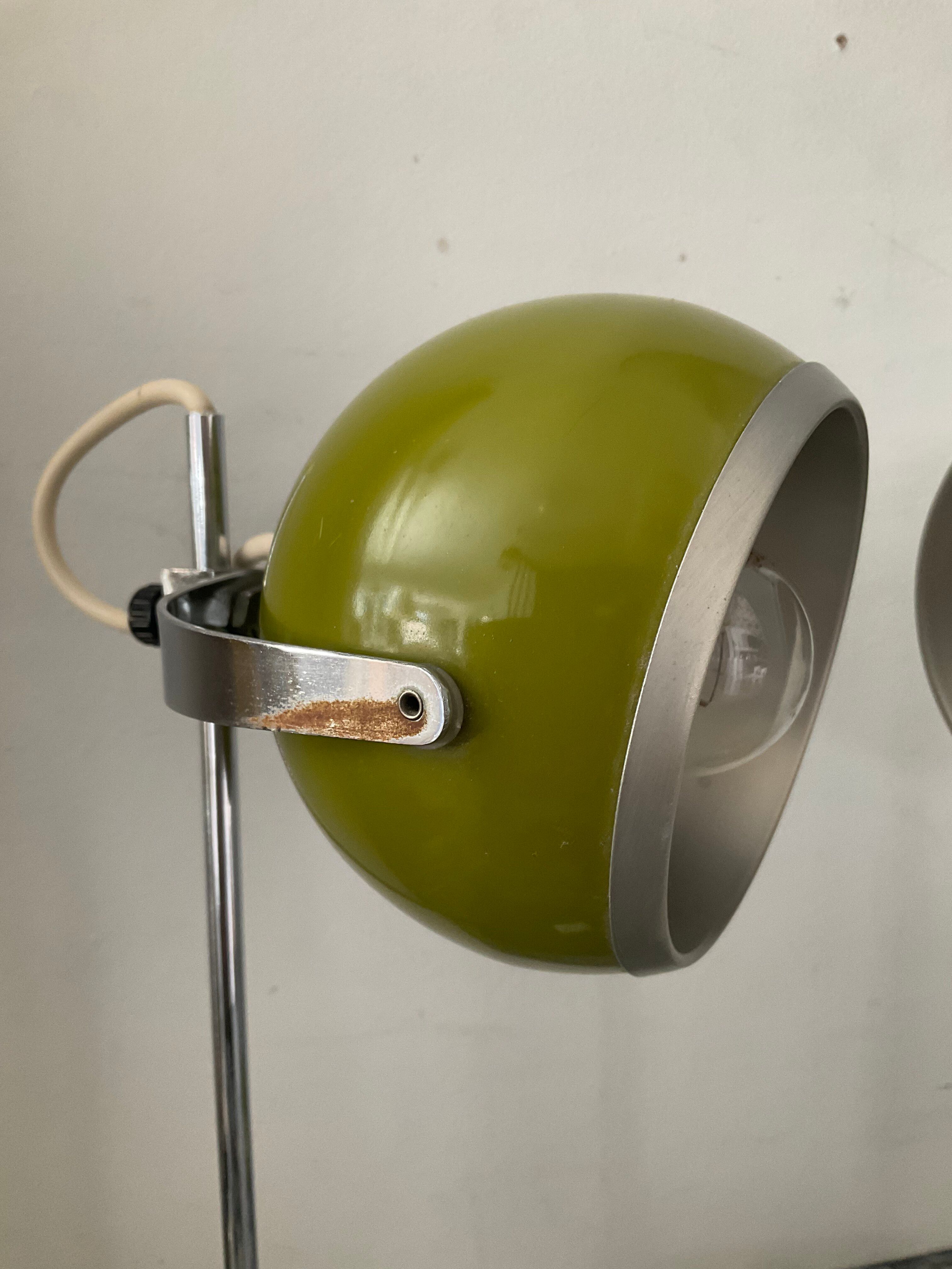 Paire de lampes EyeBall des années 70