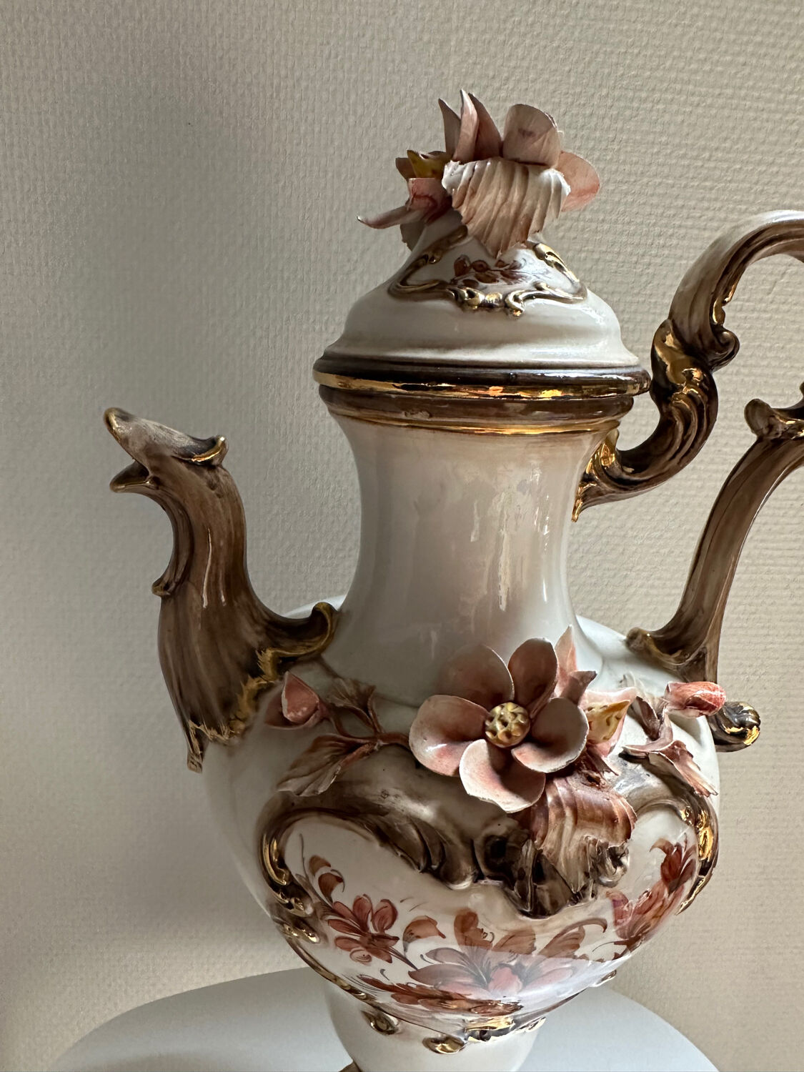 Bassano porcelain vase