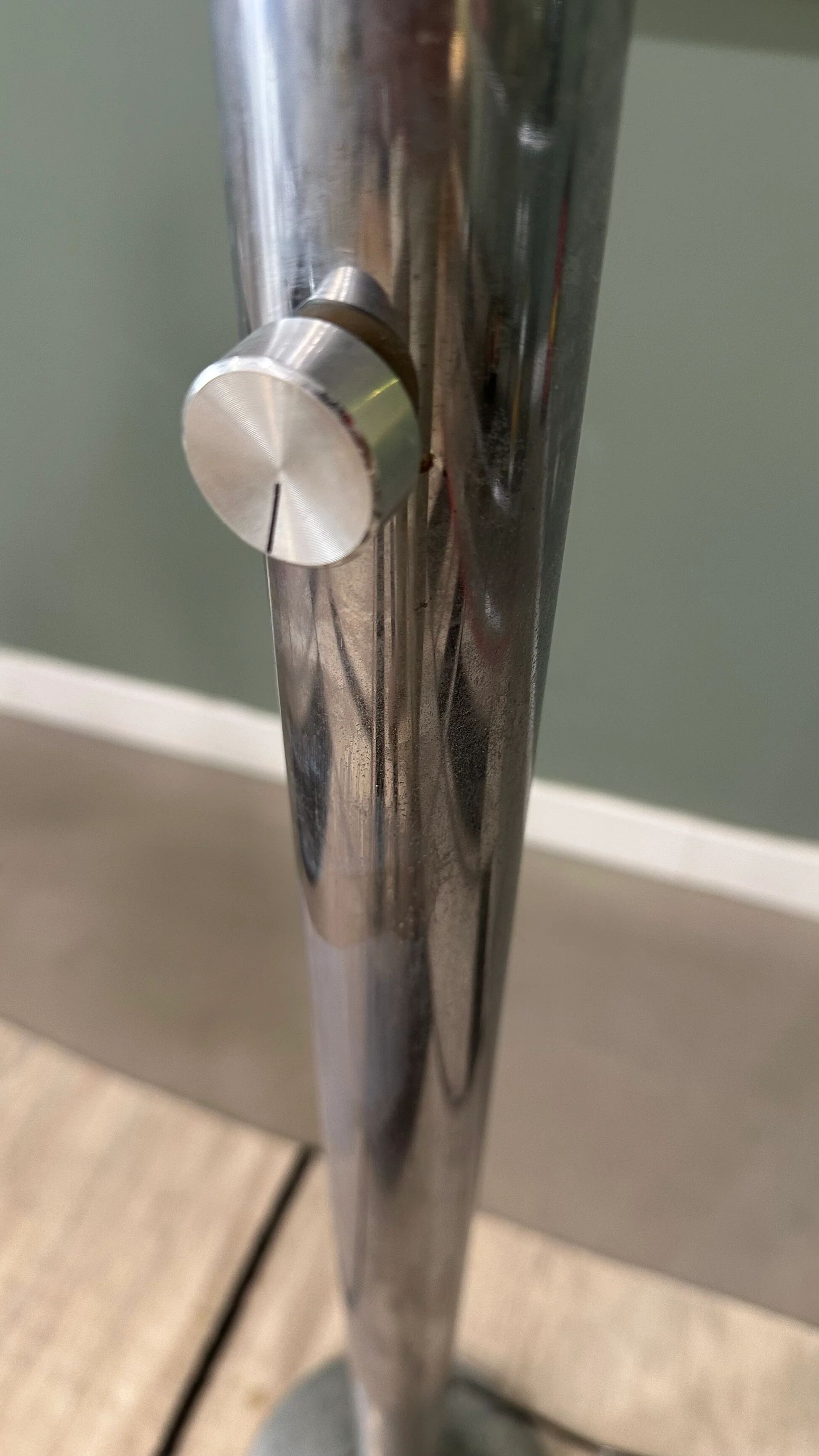 Waterfall lamp post