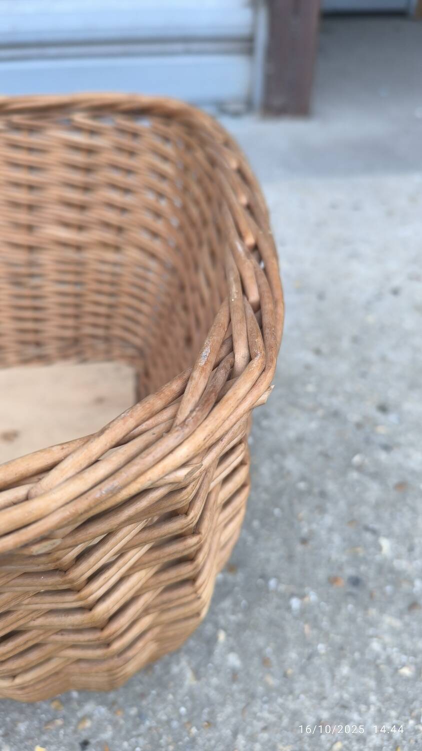 Vintage wicker basket