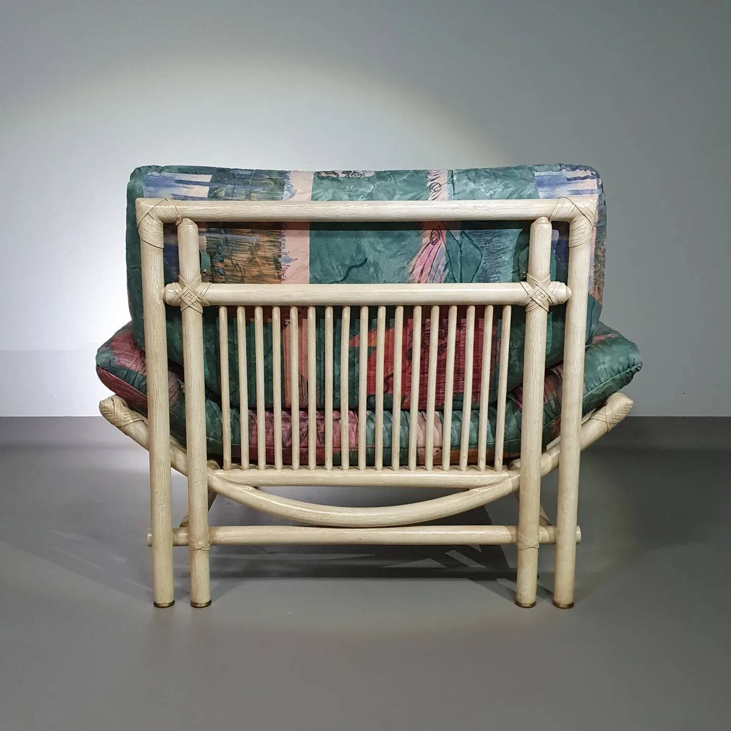 Large bamboo / rattan love seat 80's