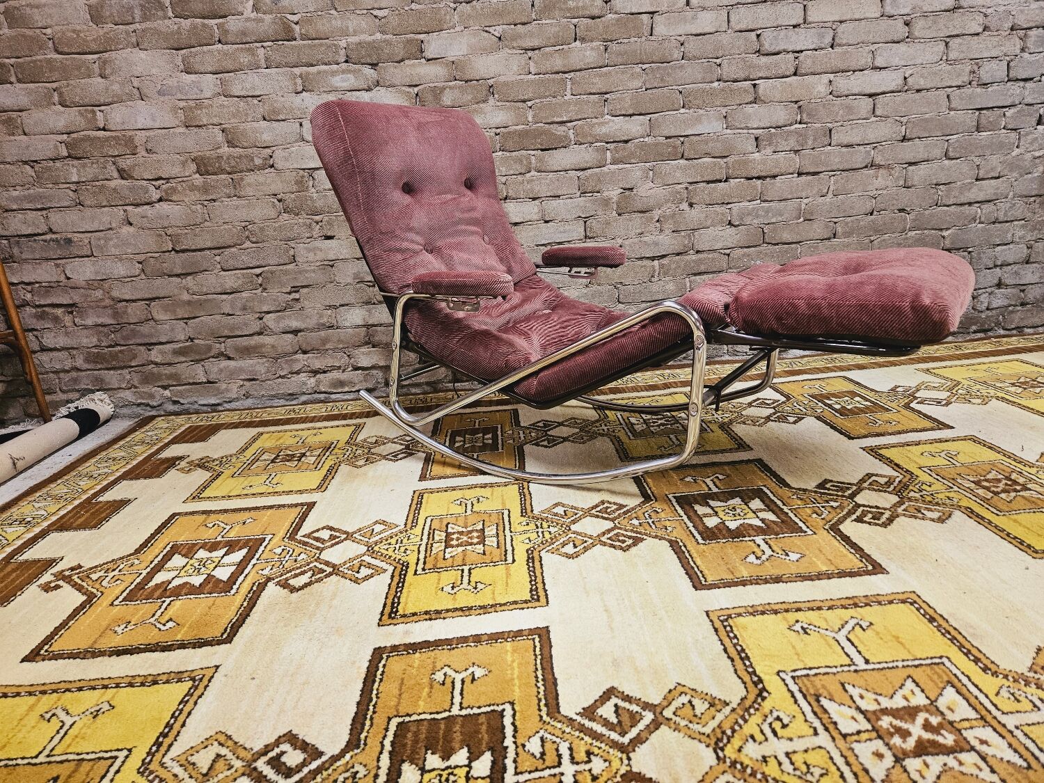 Lounge chair Lama 1970 vintage