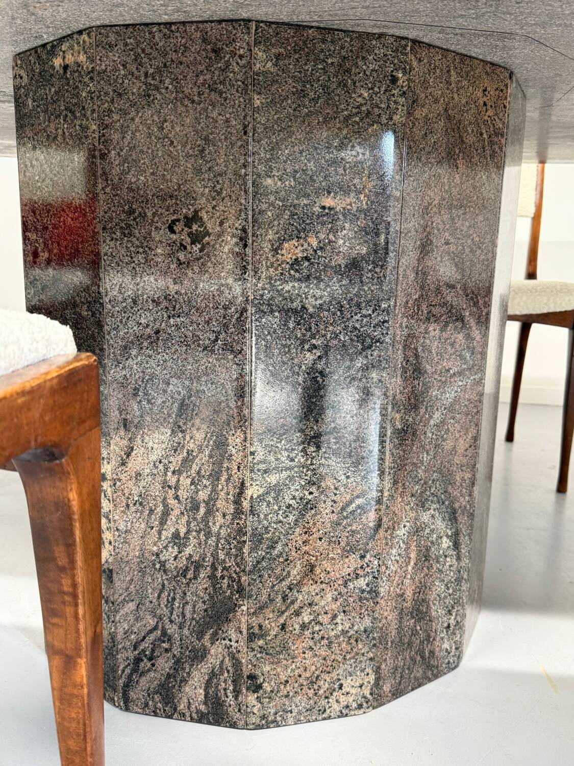 Vintage 80s Italian design marble dining table