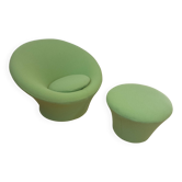 Artifort 560 "Mushroom" with footrest