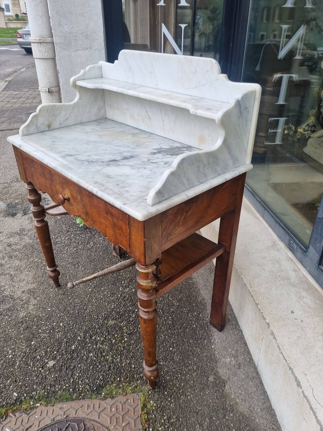 Old vintage dressing table