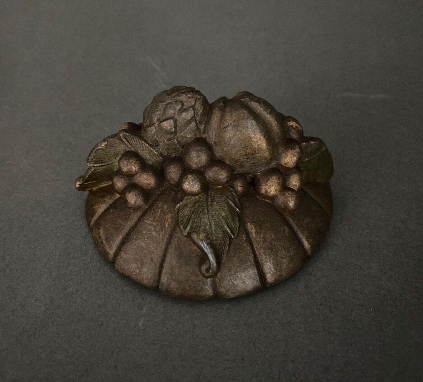 STATUETTE DE POISSON régule sur socle marbre. M Font. EUR 14,99