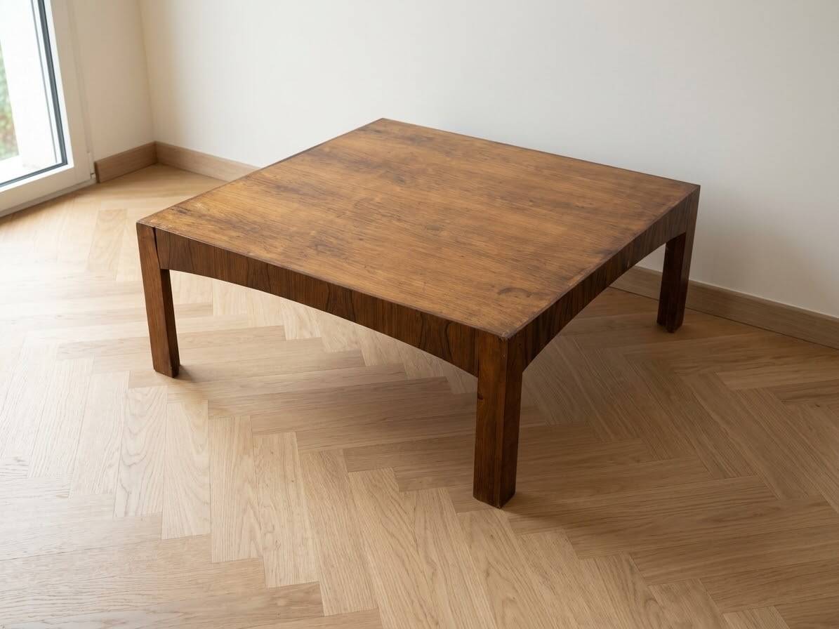 Vintage Scandinavian coffee table in rosewood.