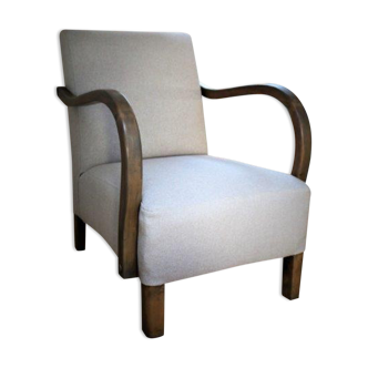 Armchair 70s child