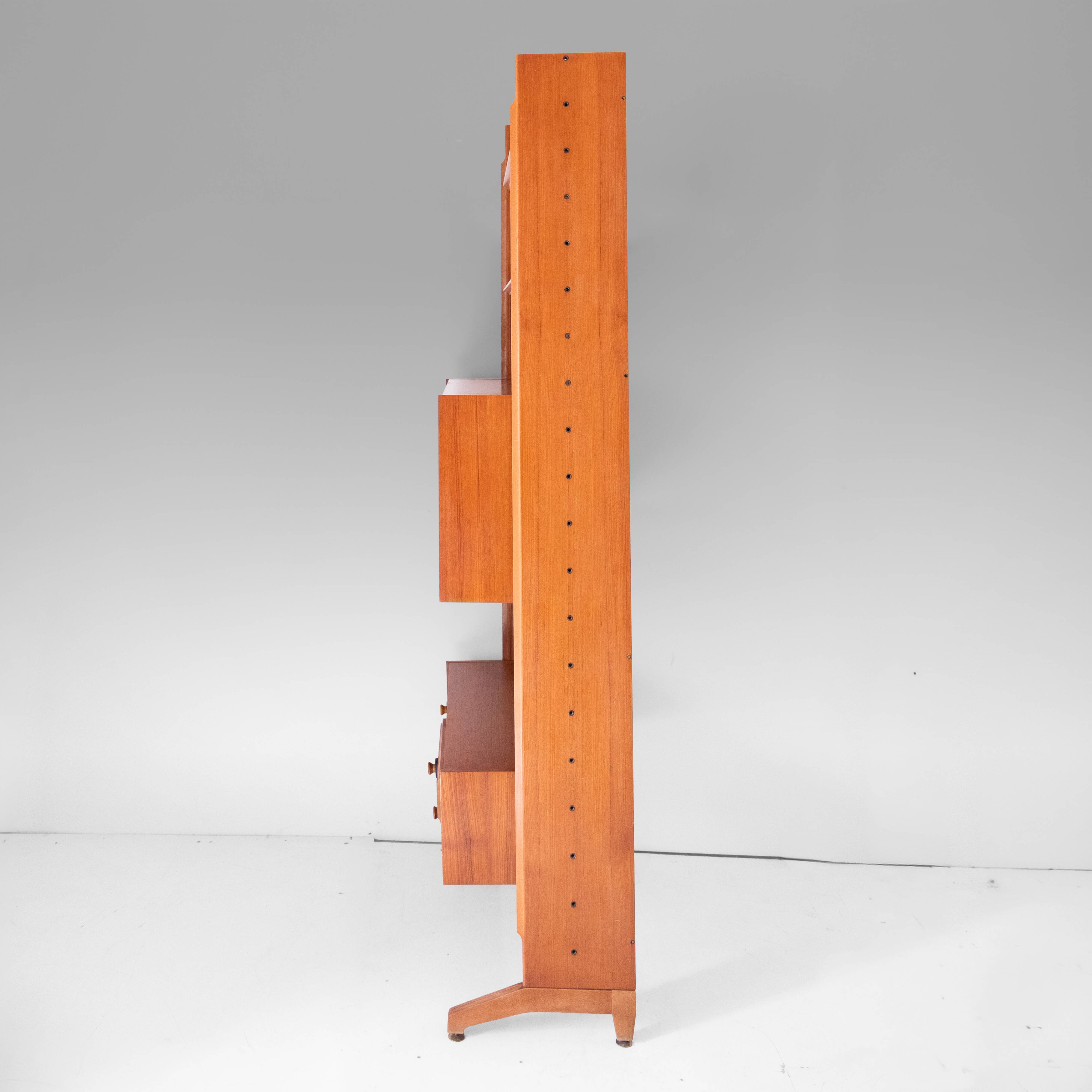 Vintage Italian Freestanding Teak Bookcase / Wall Unit in the Style of Dass