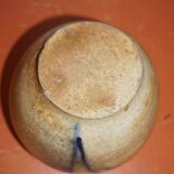 Vase à fleurs en grès * vase vintage en poterie marron avec motif floral bleu peint à la main * milieu du siècle