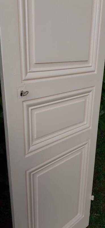 Pair of old cupboard doors h200x60cm each