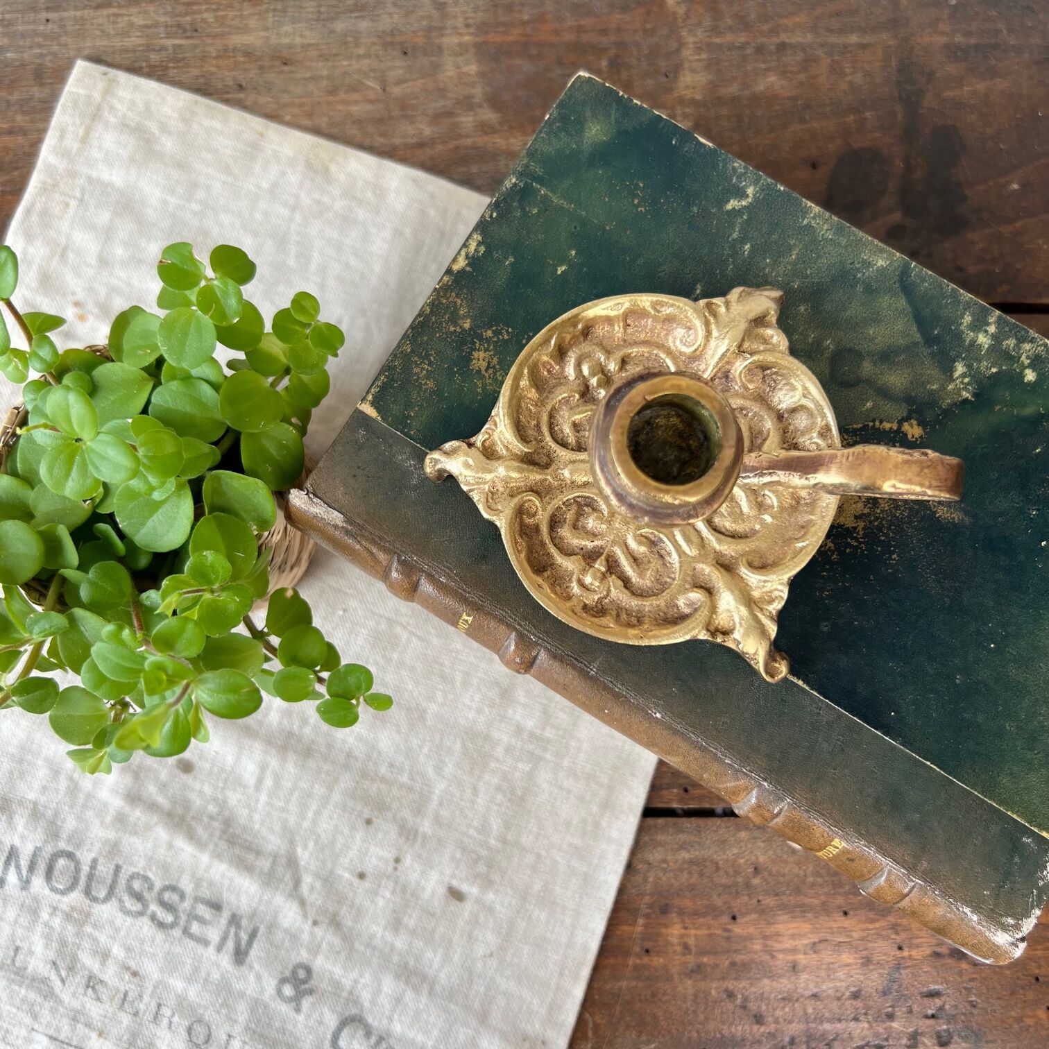 Bronze candle holder