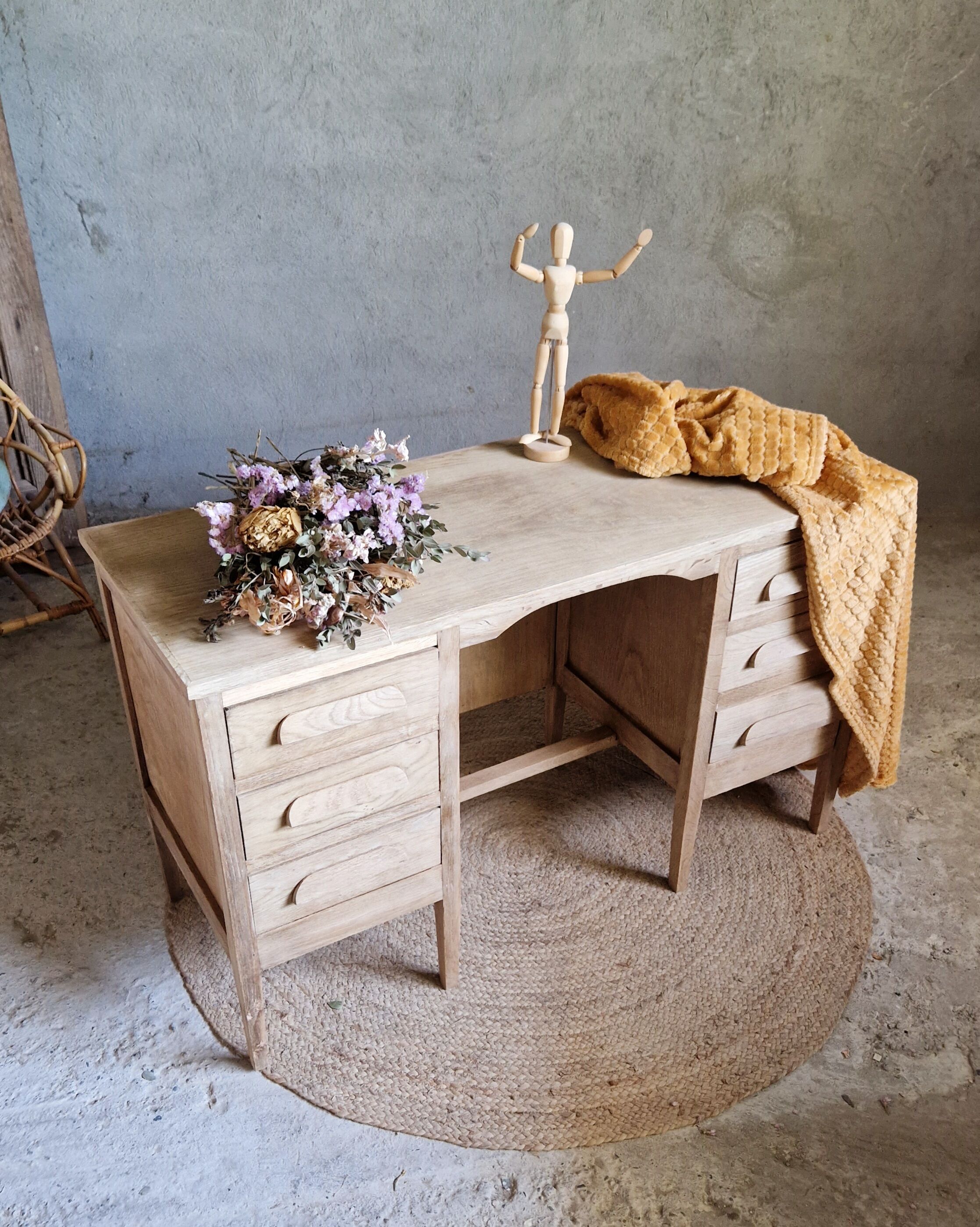 Beautiful vintage children's desk