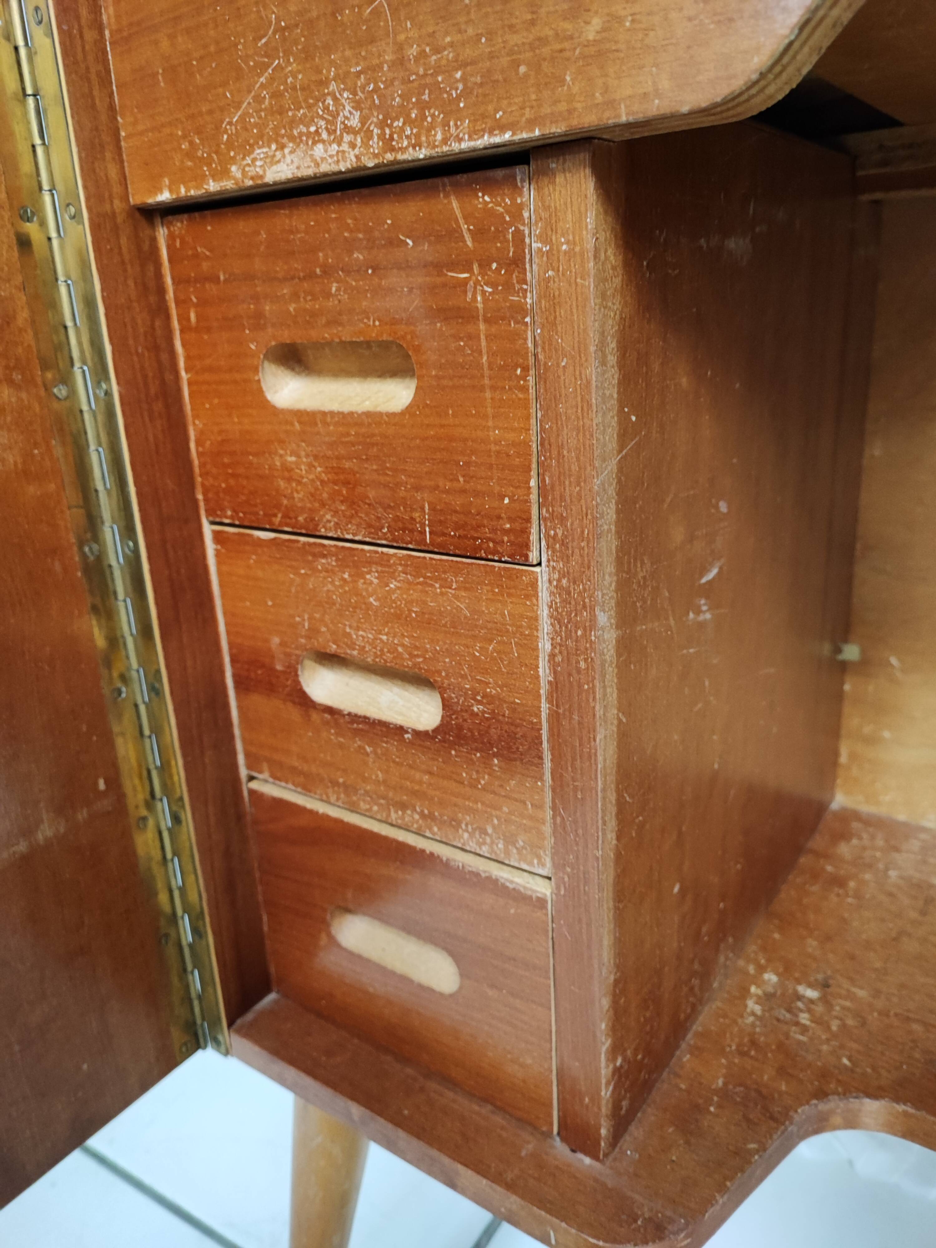 Chest of drawers furniture