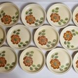 Set of 12 dessert plates decorated with flowers, Revernay art workshop, 20 cm