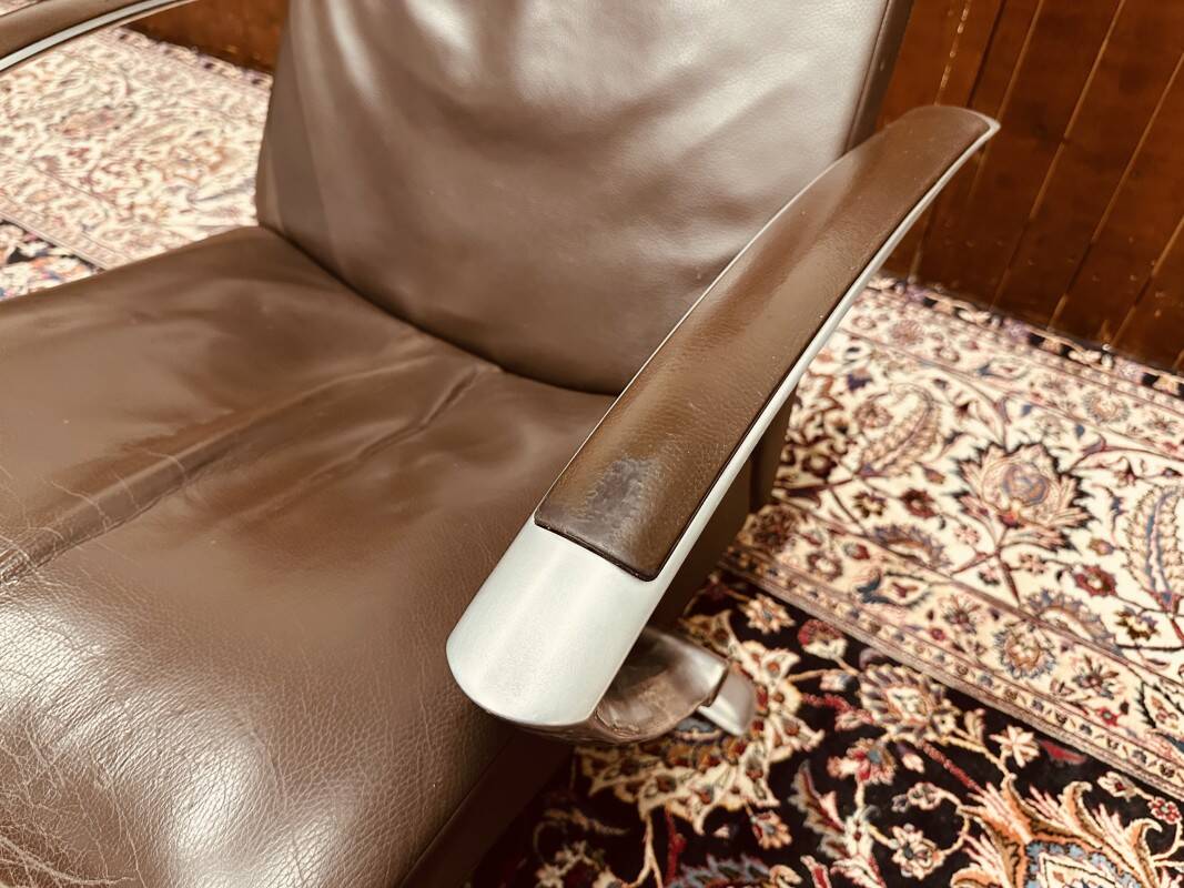 Jori Brainbuilder Recliner Armchair