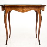 Classic coffee table