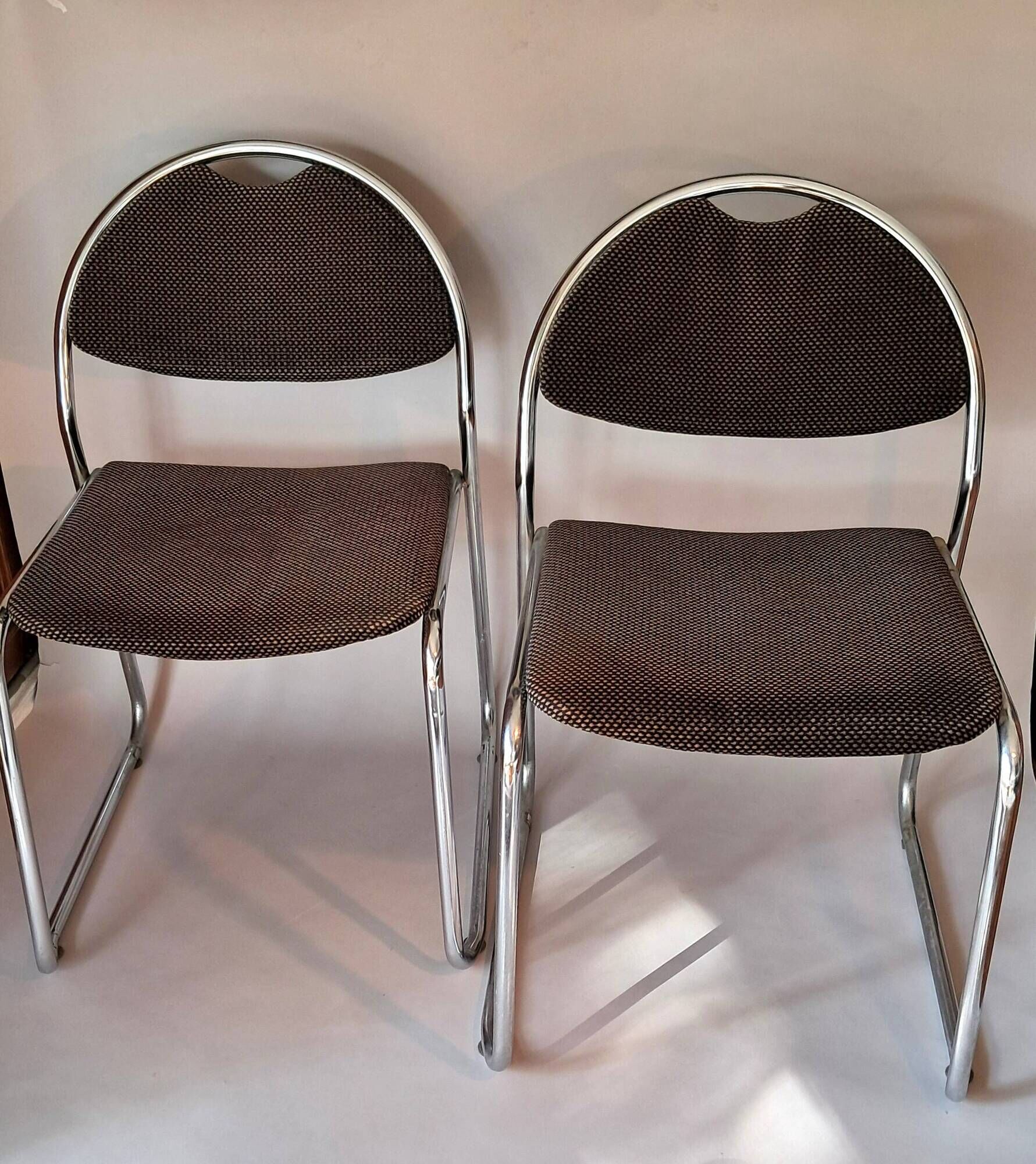 1970 Vintage pair of chairs.