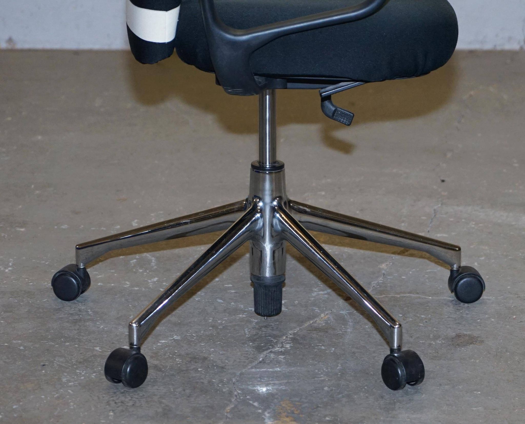 Vitra ergonomic office chair