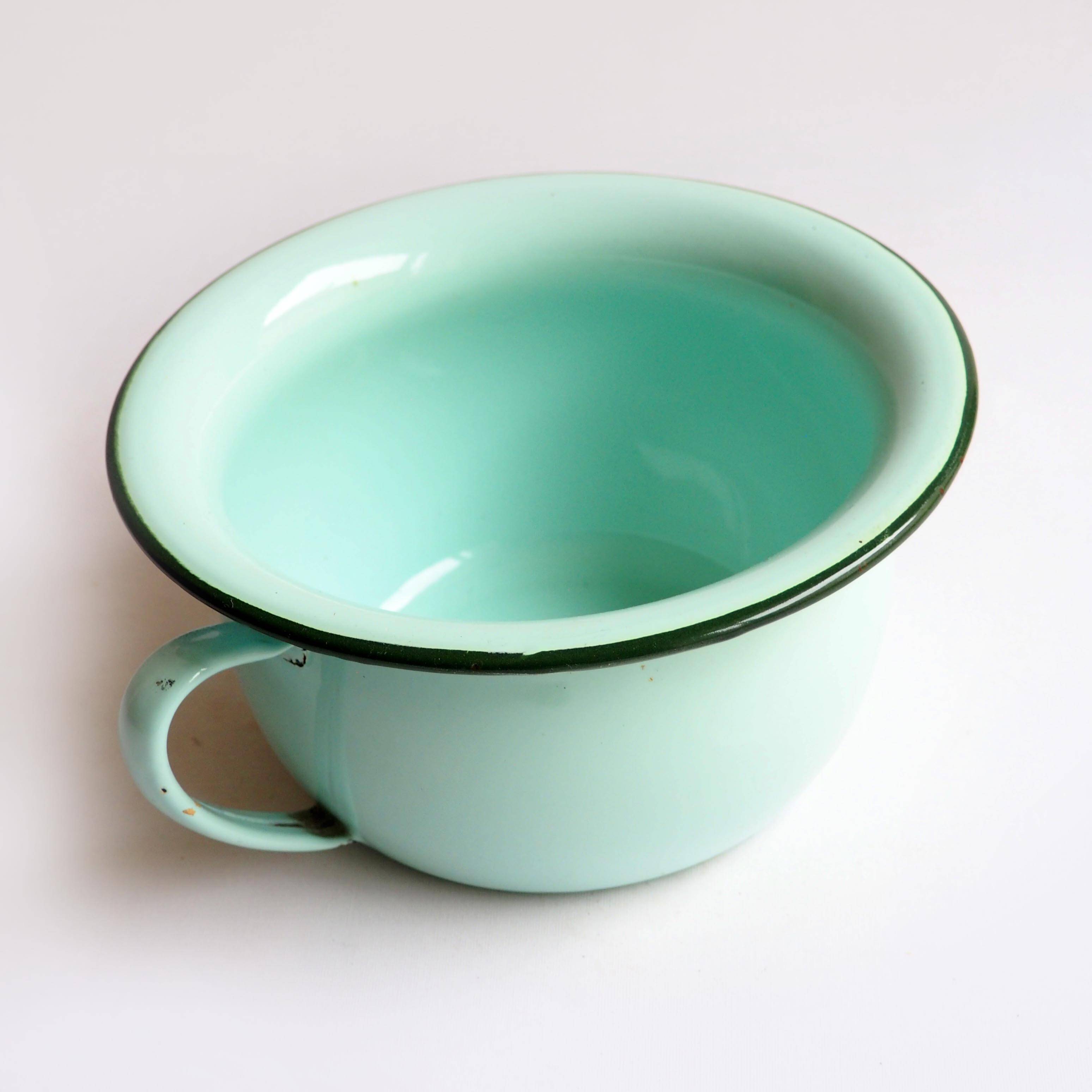 Enameled sheet metal pot