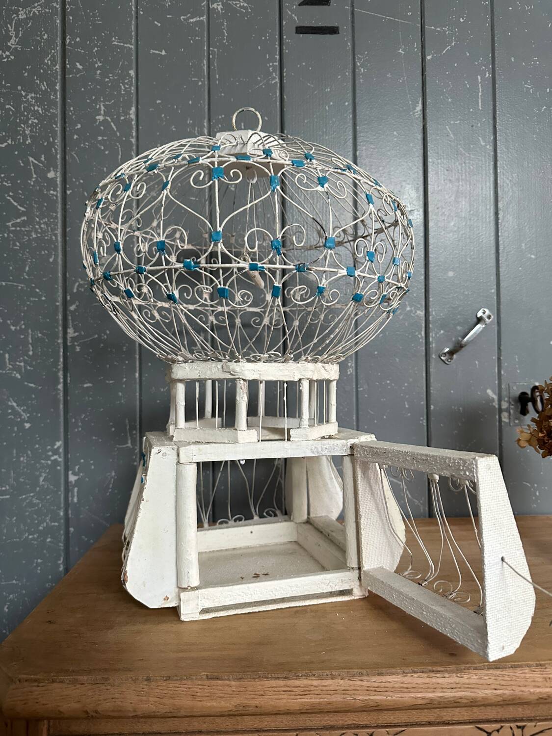 Old Tunisian birdcage