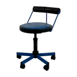 chaise de bureau bleue